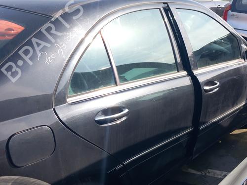 Dør høyre bak MERCEDES-BENZ C-CLASS (W203) C 220 CDI (203.008) (150 hp) 16675844