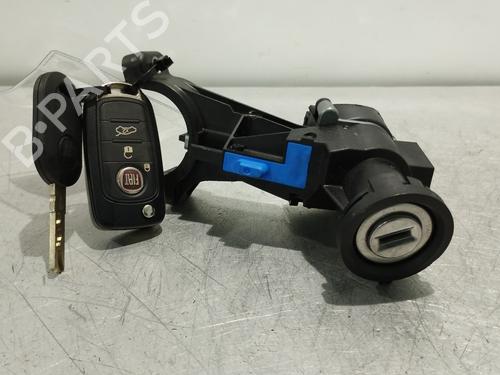 Ratlås/Tændingslås FIAT TIPO Hatchback (356_, 357_) 1.3 D (356HXH1A) (95 hp) 30083980