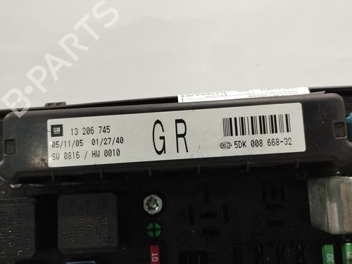 Boîte à Fusibles OPEL ASTRA H Estate (A04) 1.3 CDTI (L35) | BP18002005E1