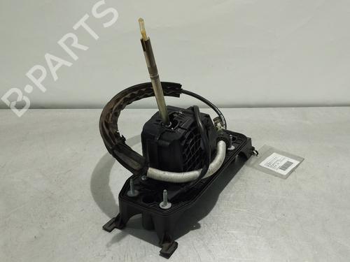 Used Gear lever VW GOLF VII (5G1, BQ1, BE1, BE2) 1.0 TSI (115 hp) 18309622