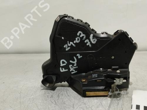 Høyre foran lås TOYOTA AVENSIS (_T25_) 2.0 D-4D (CDT250_, CDT250R) (116 hp) 18707343