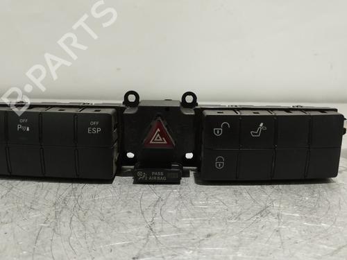 Pulsantiera MERCEDES-BENZ C-CLASS (W203) C 220 CDI (203.008) (150 hp) 19140987