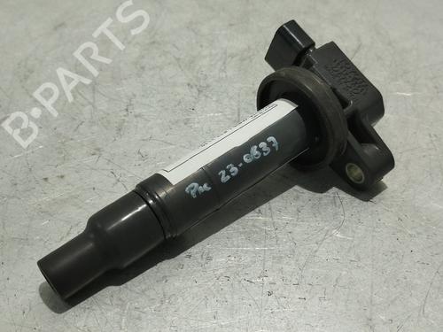 Used Ignition distributor TOYOTA YARIS (_P13_) 1.5 Hybrid (NHP130_) (101 hp) 19343656