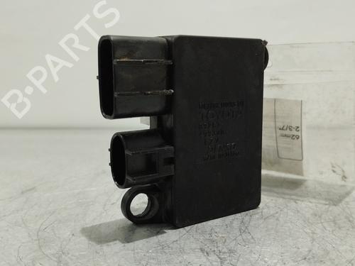 Outra TOYOTA YARIS (_P13_) 1.5 Hybrid (NHP130_) (101 hp) 19343659