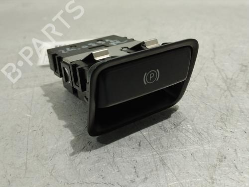 Andre MERCEDES-BENZ A-CLASS (W176) A 200 (176.043) (156 hp) 21588898