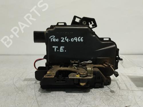 Używane Zamek drzwi tylnych lewych VW GOLF IV (1J1) 1.6 (100 hp) 22963727