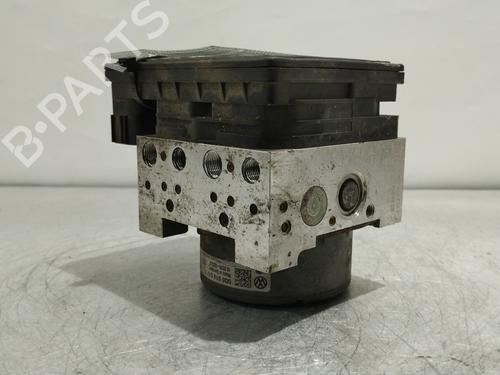 Used ABS pump VW GOLF VII (5G1, BQ1, BE1, BE2) 1.6 TDI (105 hp) 16686425