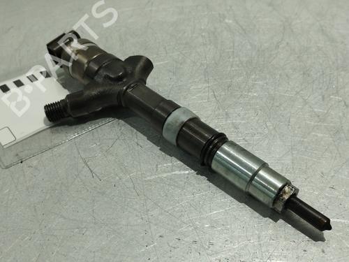 Used Injector TOYOTA AVENSIS (_T25_) 2.0 D-4D (CDT250_, CDT250R) (116 hp) 23849256