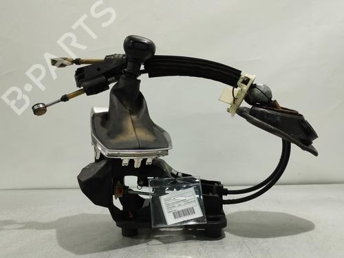 Used Gear lever Gear lever PEUGEOT 2008 II (UD_, US_, UY_, UJ_, UR_, UC_) 1.5 BlueHDI 100 (102 hp) 24437802 24437802