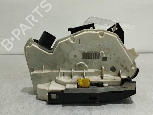 Højre bagtil lås Højre bagtil lås SEAT IBIZA IV ST (6J8, 6P8) 1.2 TDI (75 hp) 26675653 26675653