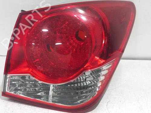 Used Right taillight CHEVROLET CRUZE (J300) 1.6 (113 hp) 23080904