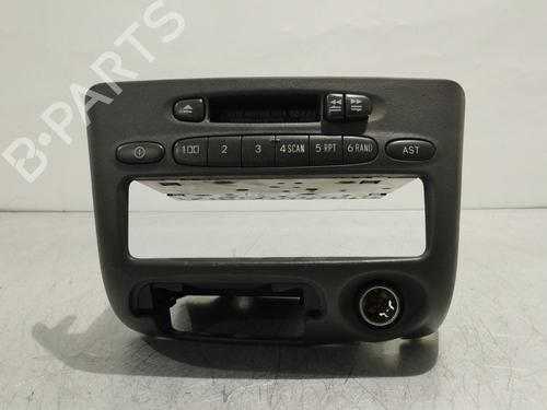 Used Radio TOYOTA YARIS (_P1_) 1.0 (SCP10_, SCP10R) (68 hp) 28009767