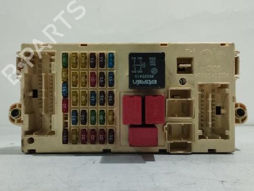 Used Fuse box FIAT STILO Multi Wagon (192_) 1.9 JTD (115 hp) 28129265