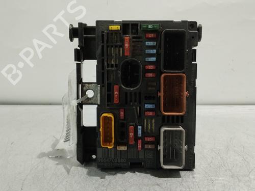 Used Fuse box CITROËN C4 Picasso I MPV (UD_) 1.6 HDi (109 hp) 28321680
