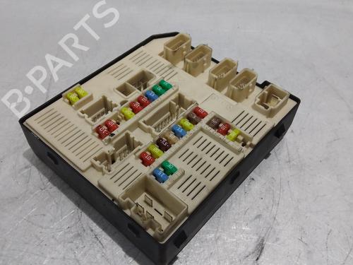 Sicherungskasten für RENAULT MEGANE III Grandtour (KZ0/1) 1.5 dCi (KZ09, KZ0D, KZ1G, KZ29, KZ14, KZ1W, KZ10, KZ1F,... (110 hp) 28587243