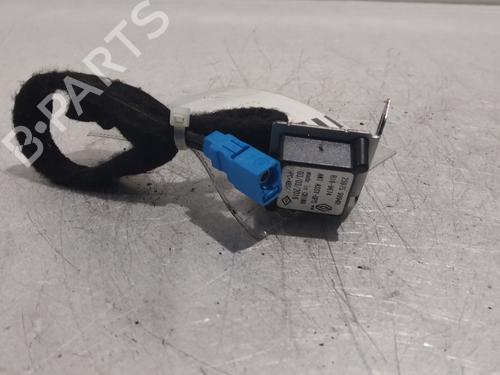 Used Electronic module RENAULT GRAND SCÉNIC III (JZ0/1_) 1.6 dCi (JZ00, JZ12) (130 hp) 28610197