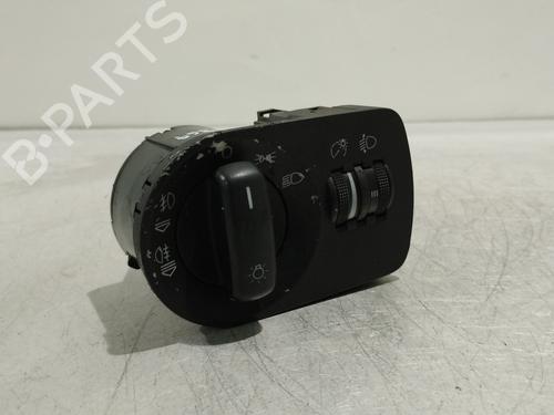 Used Headlight switch AUDI A3 (8P1) 2.0 TDI 16V (140 hp) 29824954
