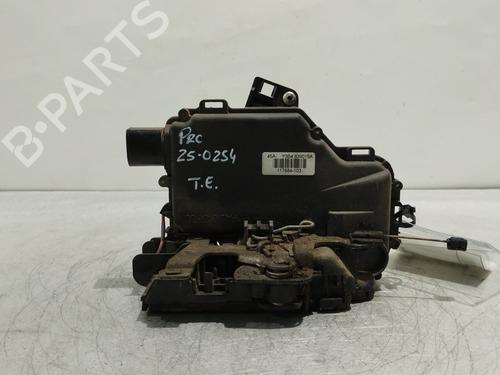 Venstre bagtil lås VW PASSAT B5.5 Variant (3B6) 1.9 TDI (130 hp) 29833503