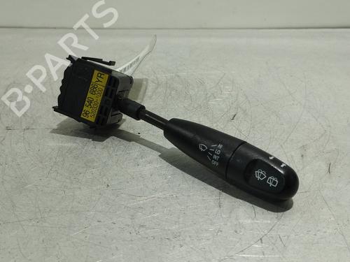 Used Front wiper motor CHEVROLET AVEO / KALOS Hatchback (T200) 1.2 (72 hp) 30326335