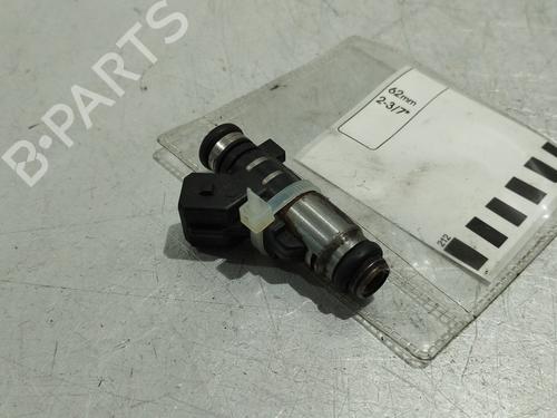 Used Injector PEUGEOT 206 Hatchback (2A/C) 1.1 i (60 hp) 30159051