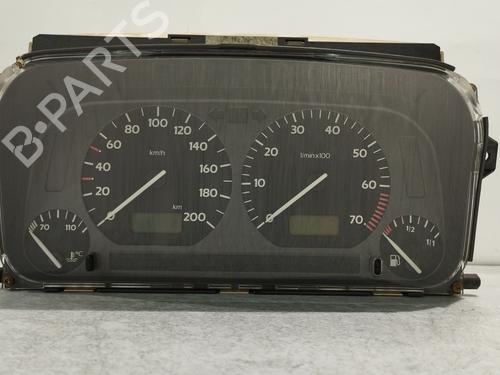 Używane Zestaw wskaźników / Licznik VW GOLF III (1H1) 1.4 (60 hp) 30170127