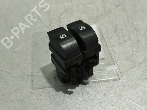 Used Left front window switch RENAULT CLIO II (BB_, CB_) 1.2 16V (BB05, BB0W, BB11, BB27, BB2T, BB2U, BB2V, CB05,... (75 hp) 30174254