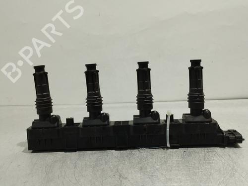 Distributeur OPEL CORSA C (X01) 1.2 (F08, F68) (75 hp) 30194493