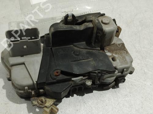 Used Front right lock PEUGEOT 307 (3A/C) 1.4 (75 hp) 30309263