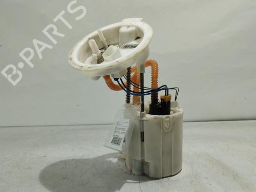 Used Fuel pump BMW 1 (F20) 116 d (116 hp) 30318143