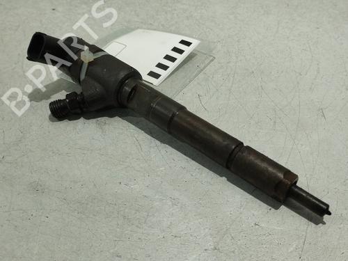 Used Injector ALFA ROMEO MITO (955_) 1.3 MultiJet (955AXT1A, 955AYA1A) (80 hp) 30393807