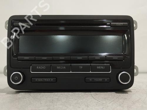 Used Radio VW GOLF VI (5K1) 1.6 TDI (105 hp) 30400986