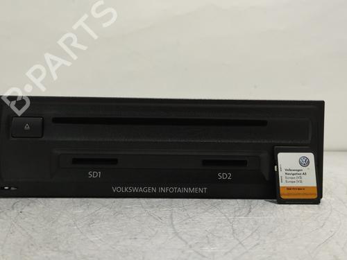 Used Radio VW GOLF VII (5G1, BQ1, BE1, BE2) 1.4 TSI (125 hp) 30494468