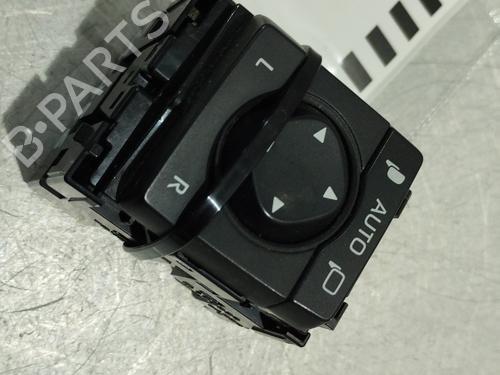 Used Mirror switch TOYOTA RAV 4 V (_A5_, _H5_) 2.5 Hybrid AWD (AXAH54) (178 hp) 30550181