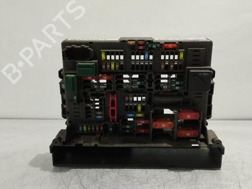 Used Fuse box BMW 1 (E81) 120 d (177 hp) 30578721
