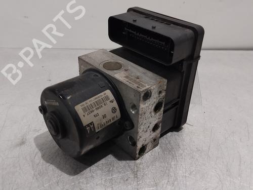 Módulo de ABS VW GOLF IV (1J1) 1.4 16V (75 hp) 30645387
