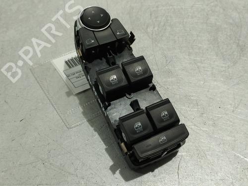 Interrupteur de vitre avant gauche RENAULT CLIO V (B7_) [2019-2025]  30645344