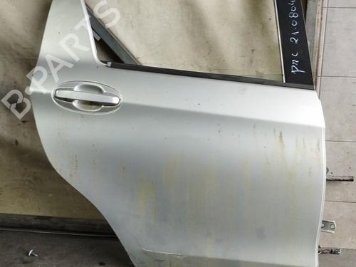 Porta posteriore destra TOYOTA YARIS (_P13_) 1.4 D (NLP130_, NLP130) (90 hp) 30657101