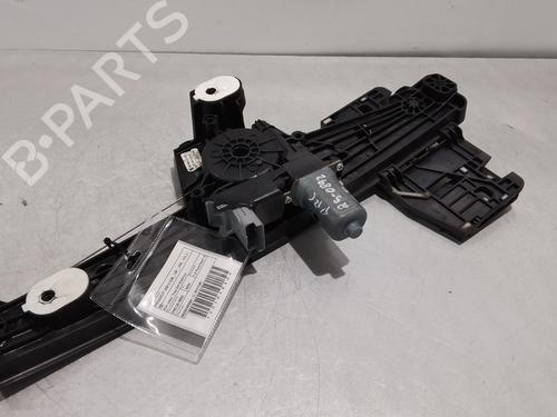 Alzavetro posteriore destra PEUGEOT 208 II (UB_, UP_, UW_, UJ_) 1.2 PureTech 100 (101 hp) 30838380