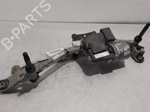 Used Front wiper motor FORD FIESTA VII (HJ, HF) 1.0 EcoBoost (101 hp) 26025135