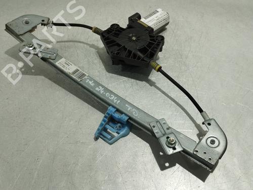 Alzavetro posteriore destra ALFA ROMEO 159 (939_) 1.9 JTDM 16V (939AXC1B, 939AXC12) (150 hp) 30732430