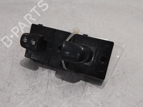 Used Right front window switch NISSAN QASHQAI II (J11, J11_) 1.5 dCi (110 hp) 31073617