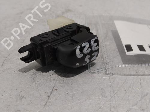 Used Right rear window switch NISSAN QASHQAI II (J11, J11_) 1.5 dCi (110 hp) 31073618