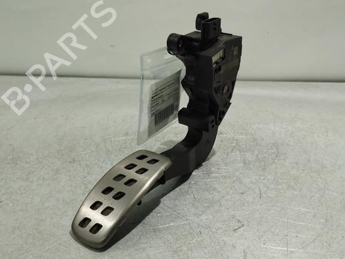 Used Pedal RENAULT MEGANE IV Hatchback (B9A/M/N_) 1.3 TCe 140 (B9NB) (140 hp) 30804495