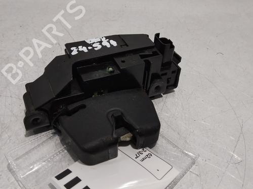 Used Tailgate lock PEUGEOT 3008 II SUV (MC_, MR_, MJ_, M4_) 1.6 BlueHDi 120 (120 hp) 31073622