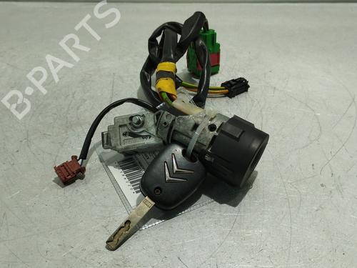 Used Ignition barrel CITROËN C2 (JM_) 1.1 (60 hp) 31073634