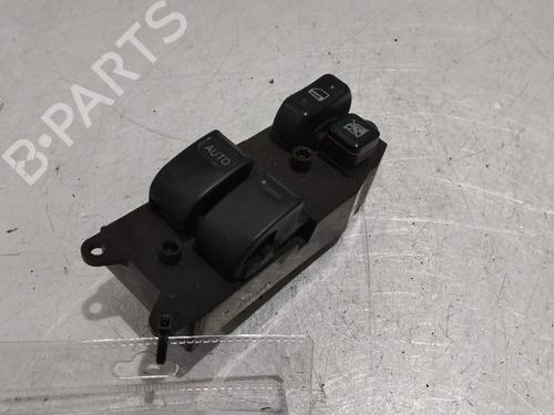 Used Left front window switch TOYOTA YARIS (_P1_) 1.0 (SCP10_, SCP10R) (65 hp) 30875061