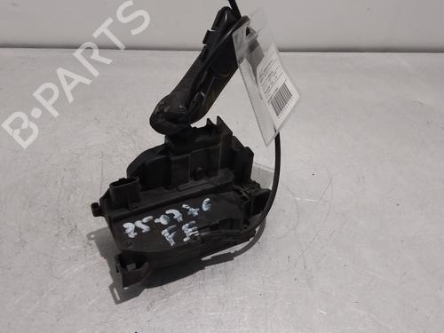 Venstre fortil lås RENAULT MEGANE III Hatchback (BZ0/1_, B3_) 1.5 dCi (BZ09, BZ0D, BZ1W, BZ29, BZ14) (110 hp) 30903346