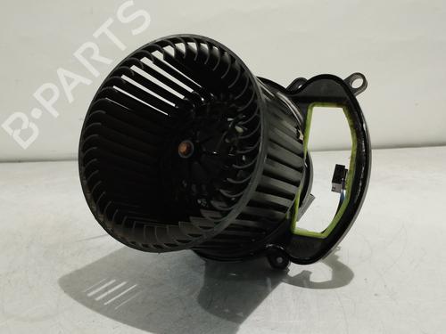 Varmeblæser RENAULT MEGANE IV Hatchback (B9A/M/N_) 1.3 TCe 140 (B9NB) (140 hp) 30921946