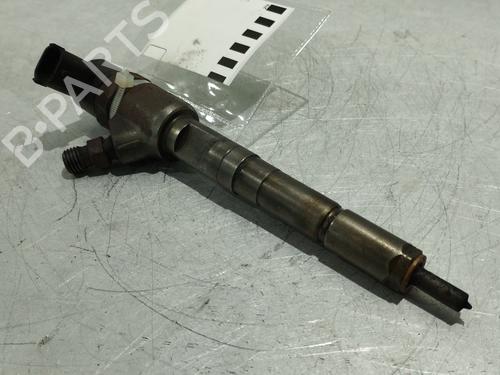 Injecteur CHEVROLET AVEO Hatchback (T300) 1.3 D (75 hp) 30939049