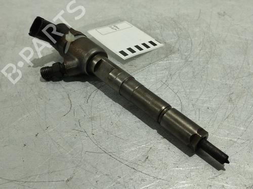 Injecteur CHEVROLET AVEO Hatchback (T300) 1.3 D (75 hp) 30939050